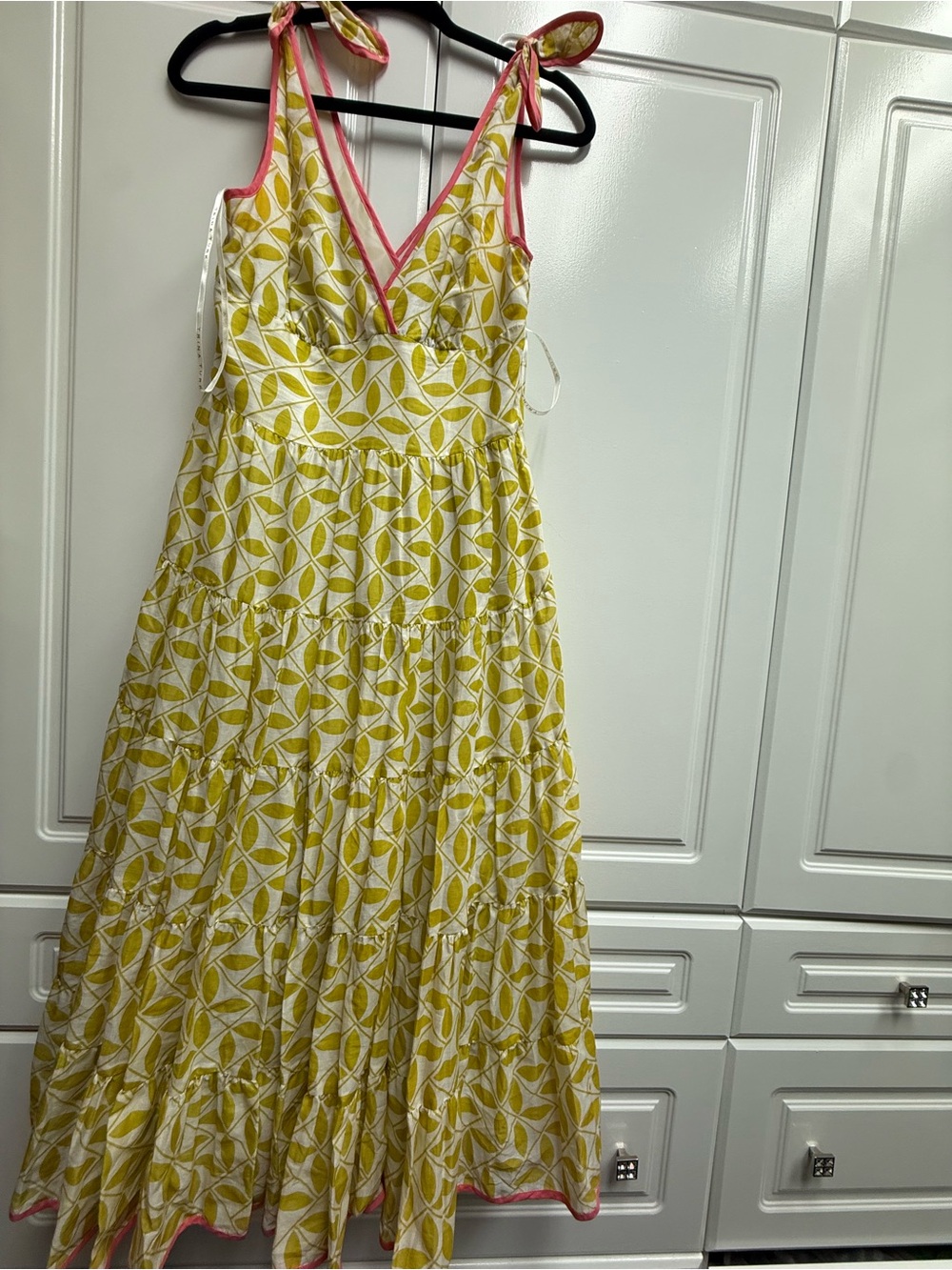 Trina Turk Sleeveless Yellow Leaf-Print Tie-Shoulder Maxi Dress
